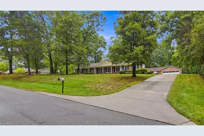 5806 Carriage Lane, Greensboro, NC 27410 - Photo 3