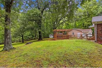 5806 Carriage Lane, Greensboro, NC 27410 - Photo 29