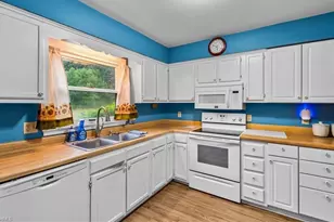 3835 Johnson St, High Point, NC 27265 - Photo 11