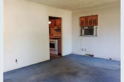 2202 Pear Street, Greensboro, NC 27401 - Photo 7