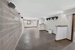 4472 Nc Hwy 268, Pilot Mountain, NC 27041 - Photo 19