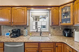 1429 Oak Ridge Rd, Kernersville, NC 27284 - Photo 11