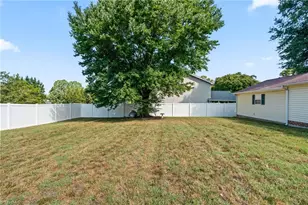 1429 Oak Ridge Rd, Kernersville, NC 27284 - Photo 39
