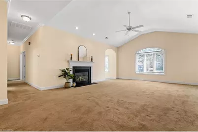21 Annalisa Drive, Greensboro, NC 27455 - Photo 9