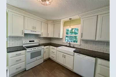 802 Woodland Boulevard, Wilkesboro, NC 28697 - Photo 5