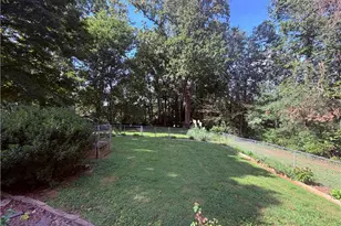 802 Woodland Blvd, Wilkesboro, NC 28697 - Photo 27