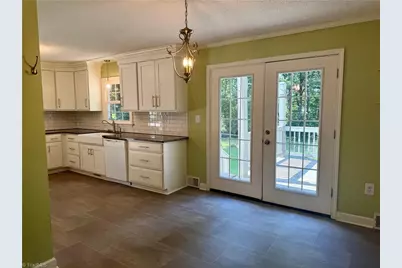 802 Woodland Boulevard, Wilkesboro, NC 28697 - Photo 7