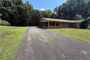 291 Michael Dr, Dobson, NC 27017 - Photo 3