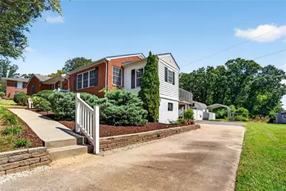 1027 Shamrock Road, Asheboro, NC 27203 - Photo 5