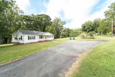 730 Walkertown Guthrie Road, Walkertown, NC 27107 - Photo 17