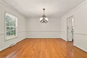 1409 Rockwood Ave, Burlington, NC 27215 - Photo 7