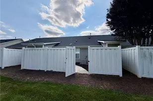 2418 Wynbrook Square Ct, Winston-Salem, NC 27103 - Photo 27