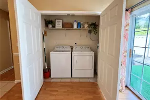 2418 Wynbrook Square Ct, Winston-Salem, NC 27103 - Photo 33