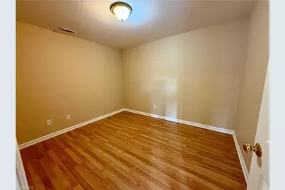 2418 Wynbrook Square Court, Winston-Salem, NC 27103 - Photo 21