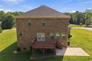 7909 Hopkins Farm Dr, Browns Summit, NC 27214 - Photo 45