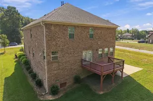 7909 Hopkins Farm Dr, Browns Summit, NC 27214 - Photo 47