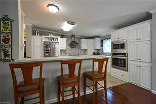 5017 Natalie Temple Ln, Winston-Salem, NC 27105 - Photo 9