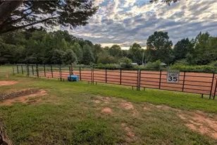 3393 Fulton Rd, Asheboro, NC 27205 - Photo 11