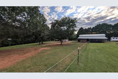 3393 Fulton Road, Asheboro, NC 27205 - Photo 5