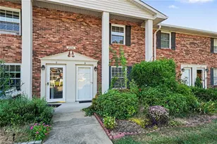 2330 Bay Meadows Ct, Clemmons, NC 27103 - Photo 3