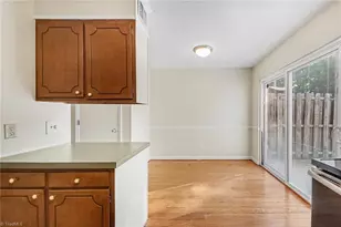 2330 Bay Meadows Ct, Clemmons, NC 27103 - Photo 9