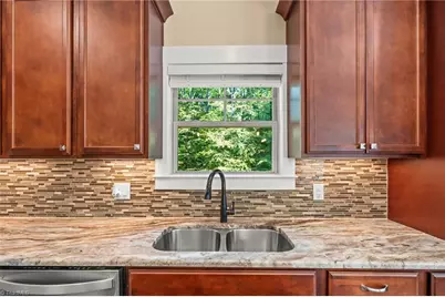 140 Admirals Court, Lexington, NC 27292 - Photo 13