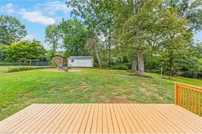 4816 Welwyn Road, Winston-Salem, NC 27104 - Photo 29