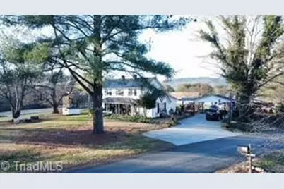 1109 Briarcreek Road, King, NC 27021 - Photo 5