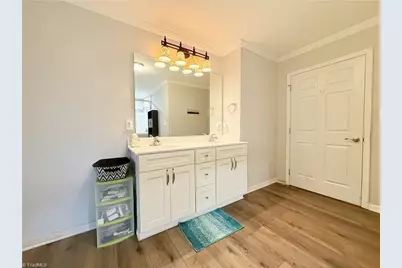 711 Sunrise Avenue, Thomasville, NC 27360 - Photo 17