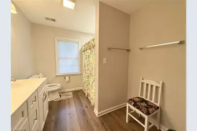 711 Sunrise Avenue, Thomasville, NC 27360 - Photo 27
