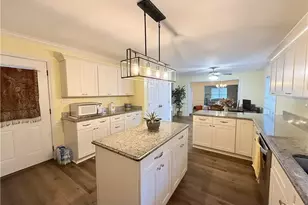 711 Sunrise Ave, Thomasville, NC 27360 - Photo 11