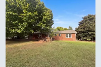 3828 Waterview Road, High Point, NC 27265 - Photo 5