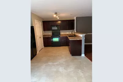 18 Dillingham Place, Greensboro, NC 27455 - Photo 3