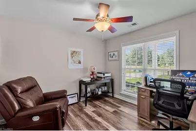 129 Club House Drive, Reidsville, NC 27320 - Photo 31