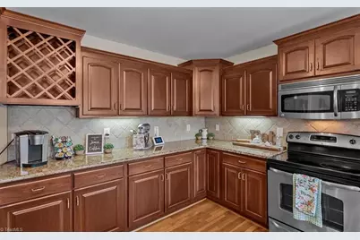 129 Club House Drive, Reidsville, NC 27320 - Photo 17