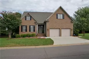 157 Cedar Ln, Bermuda Run, NC 27006 - Photo 1