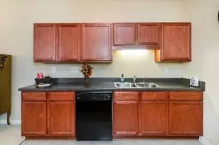 3031 Winston Dr, Burlington, NC 27215 - Photo 9