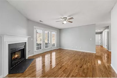 7137 Friendly Avenue #C, Greensboro, NC 27410 - Photo 3