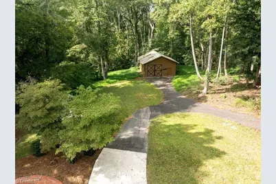 726 Walkertown Guthrie Road, Walkertown, NC 27101 - Photo 11