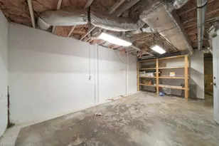 726 Walkertown Guthrie Rd, Walkertown, NC 27101 - Photo 35