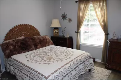 2942 Hyde Place Circle, Winston-Salem, NC 27103 - Photo 11