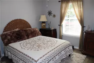 2942 Hyde Pl Cir, Winston-Salem, NC 27103 - Photo 11