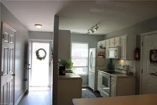 2942 Hyde Pl Cir, Winston-Salem, NC 27103 - Photo 3