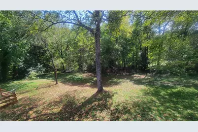 3704 Signet Drive, Winston-Salem, NC 27101 - Photo 5