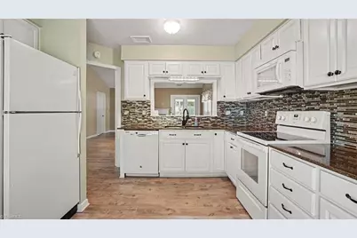 2800 Shadowbrook Lane, Winston-Salem, NC 27103 - Photo 11