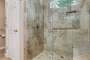 2800 Shadowbrook Ln, Winston-Salem, NC 27103 - Photo 19