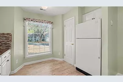 2800 Shadowbrook Lane, Winston-Salem, NC 27103 - Photo 9