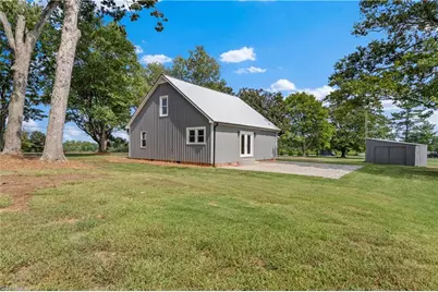 4752 W Old US Highway 421, Hamptonville, NC 27020 - Photo 31