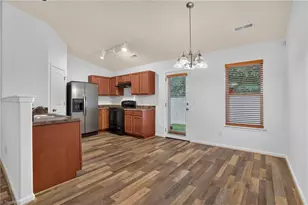 3034 Desmond Woods Dr, Greensboro, NC 27405 - Photo 13