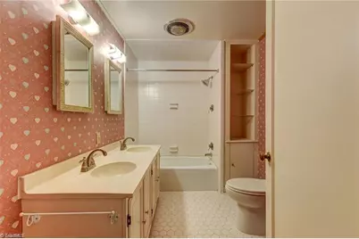 815 Main Street, Reidsville, NC 27320 - Photo 17